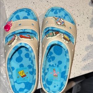 CROCS Tan and Blue Slippers with Ventilation